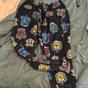 Men's Black Hogwarts House Crest pajamas